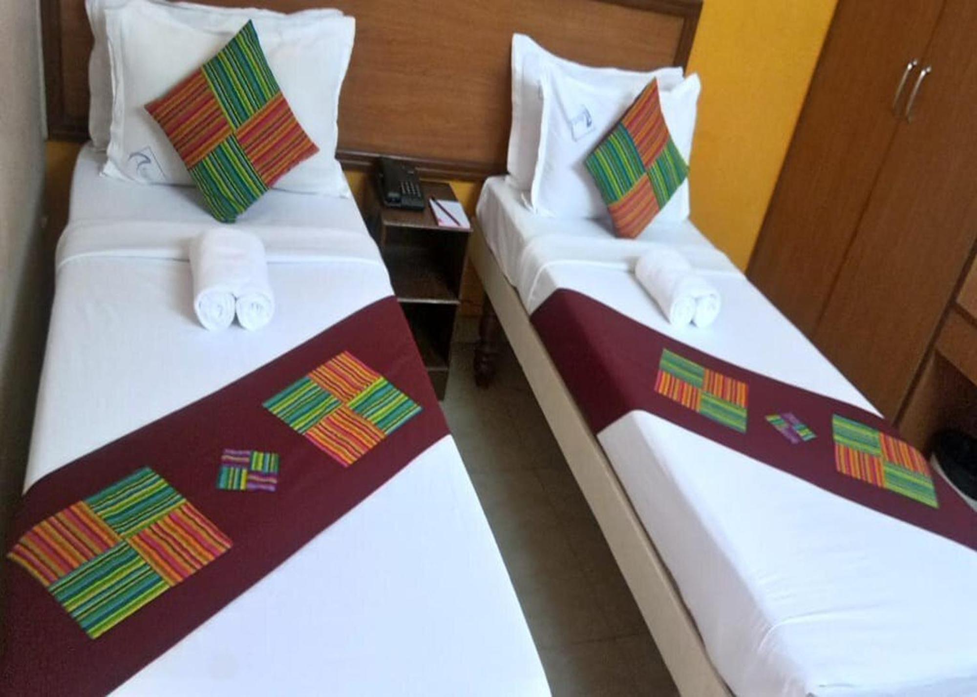 Hotel Akshara Regency, Yeshwanthpur Bangalore Buitenkant foto